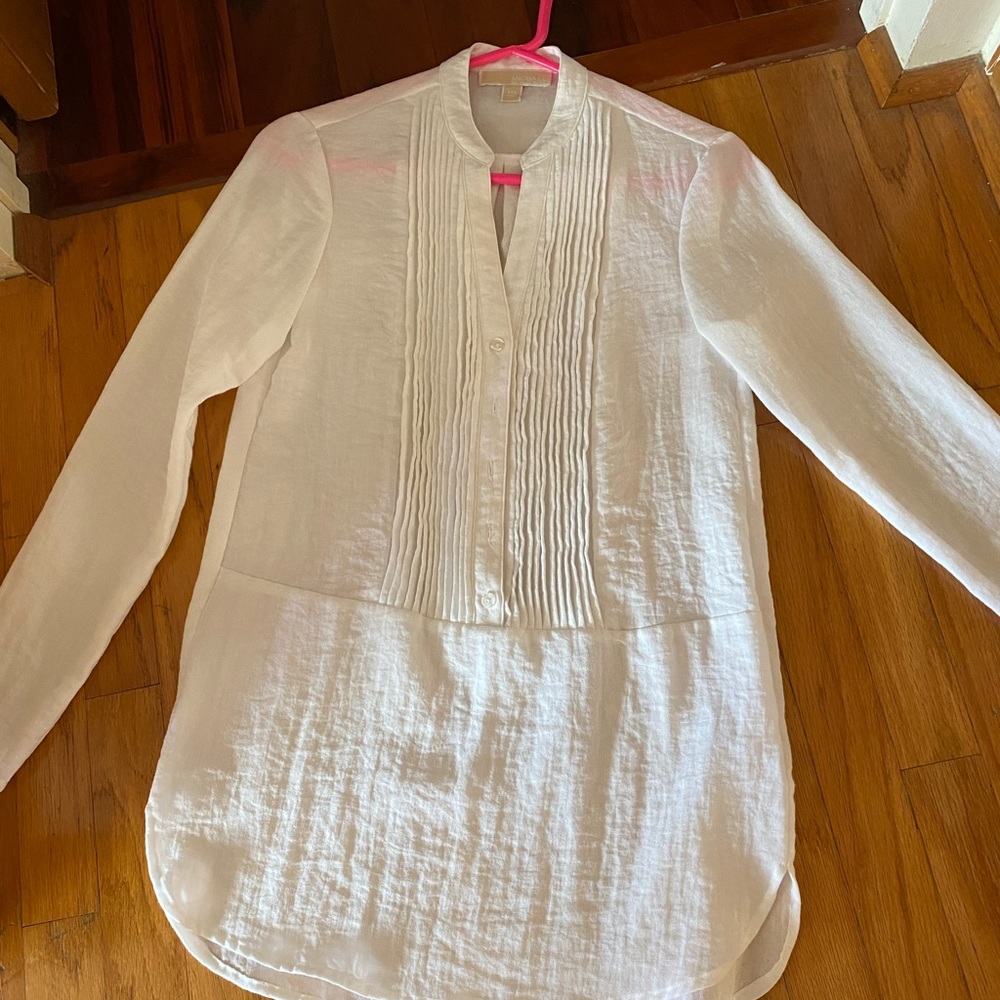 Michael Kors long sleeve linen type blouse